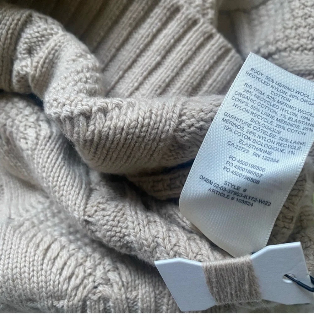 Aritzia x Sunday Best - “Peggy” Cropped Cable Knit Sweater in Beige - Picture 4 of 7